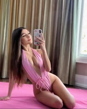 female Call Girls in Noida